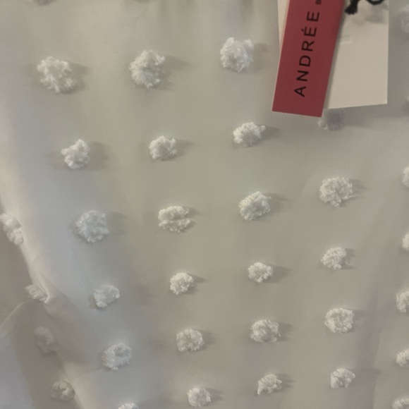 Andree by Unit White Textured Women's Top - Picture 4 of 4